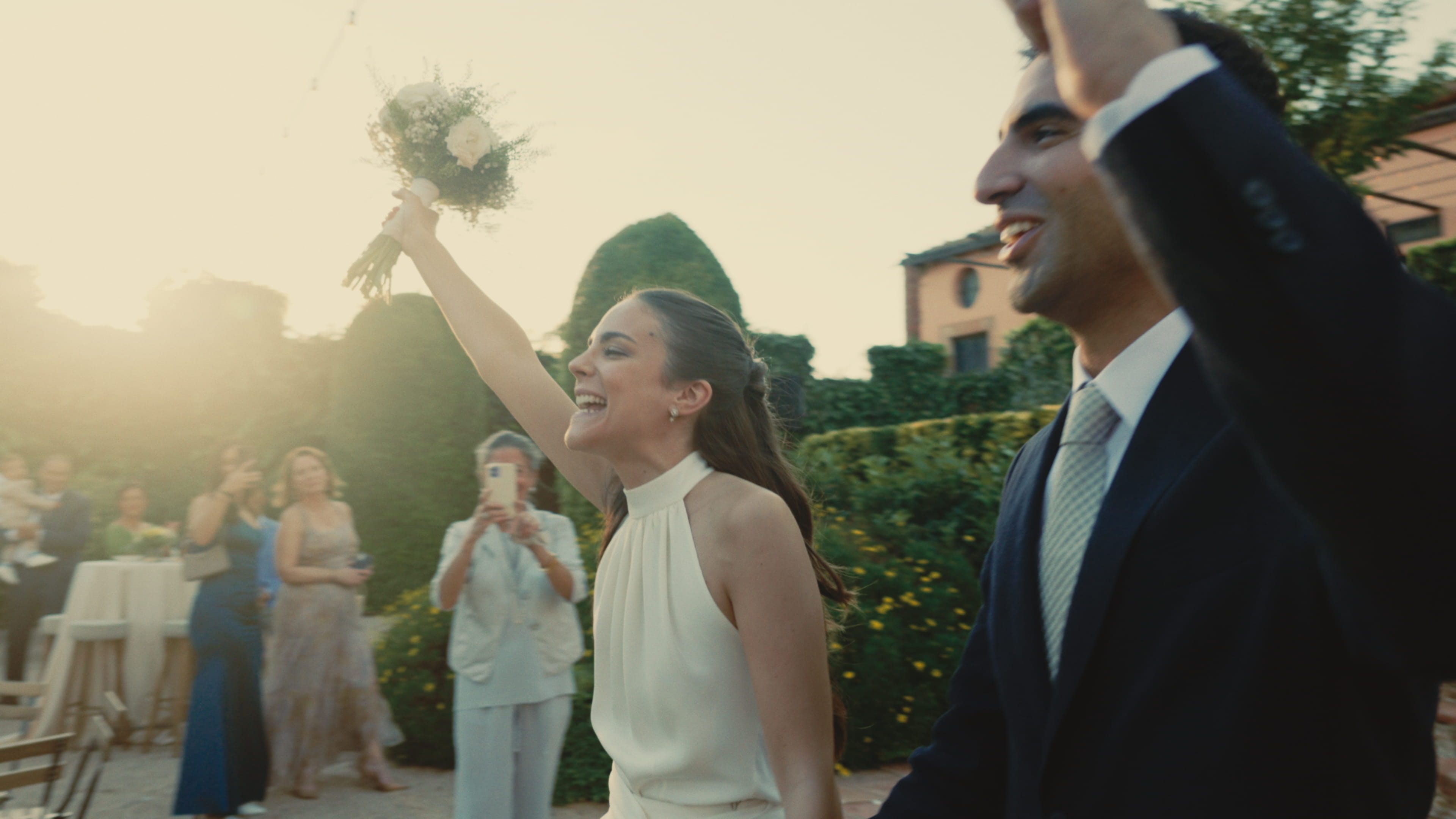 ESTEFI & SEIF frame 6